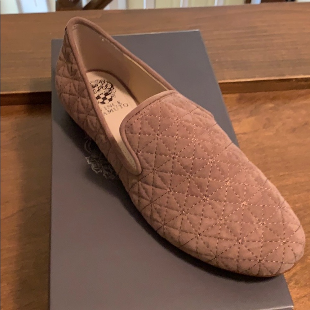 Never worn Vince Camuto smoking loafer